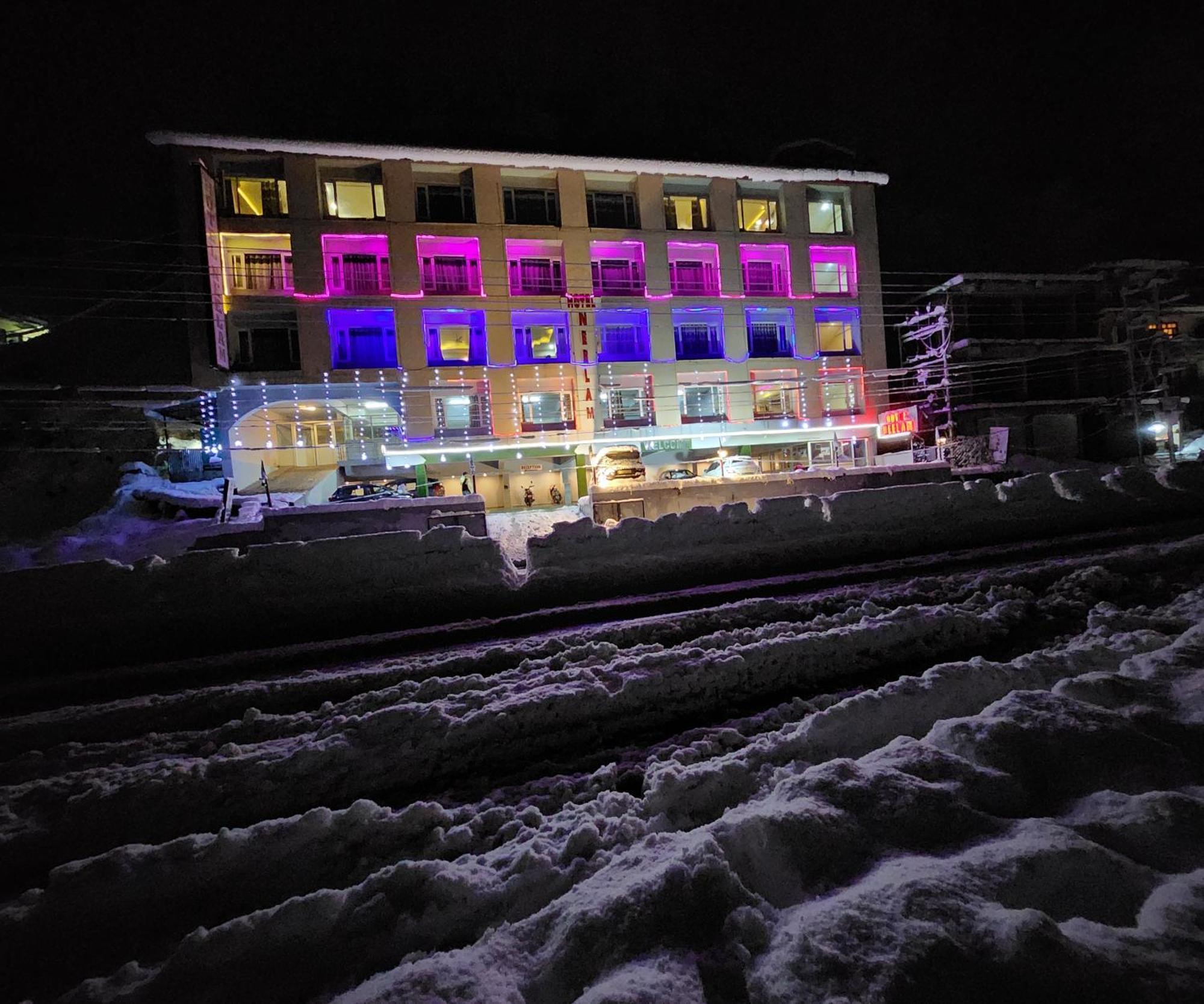 Hotel Neelam Manali Near Volvo Bus Stand Manali Esterno foto